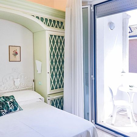Hotel Orizzonte Bellaria – Igea Marina Kültér fotó