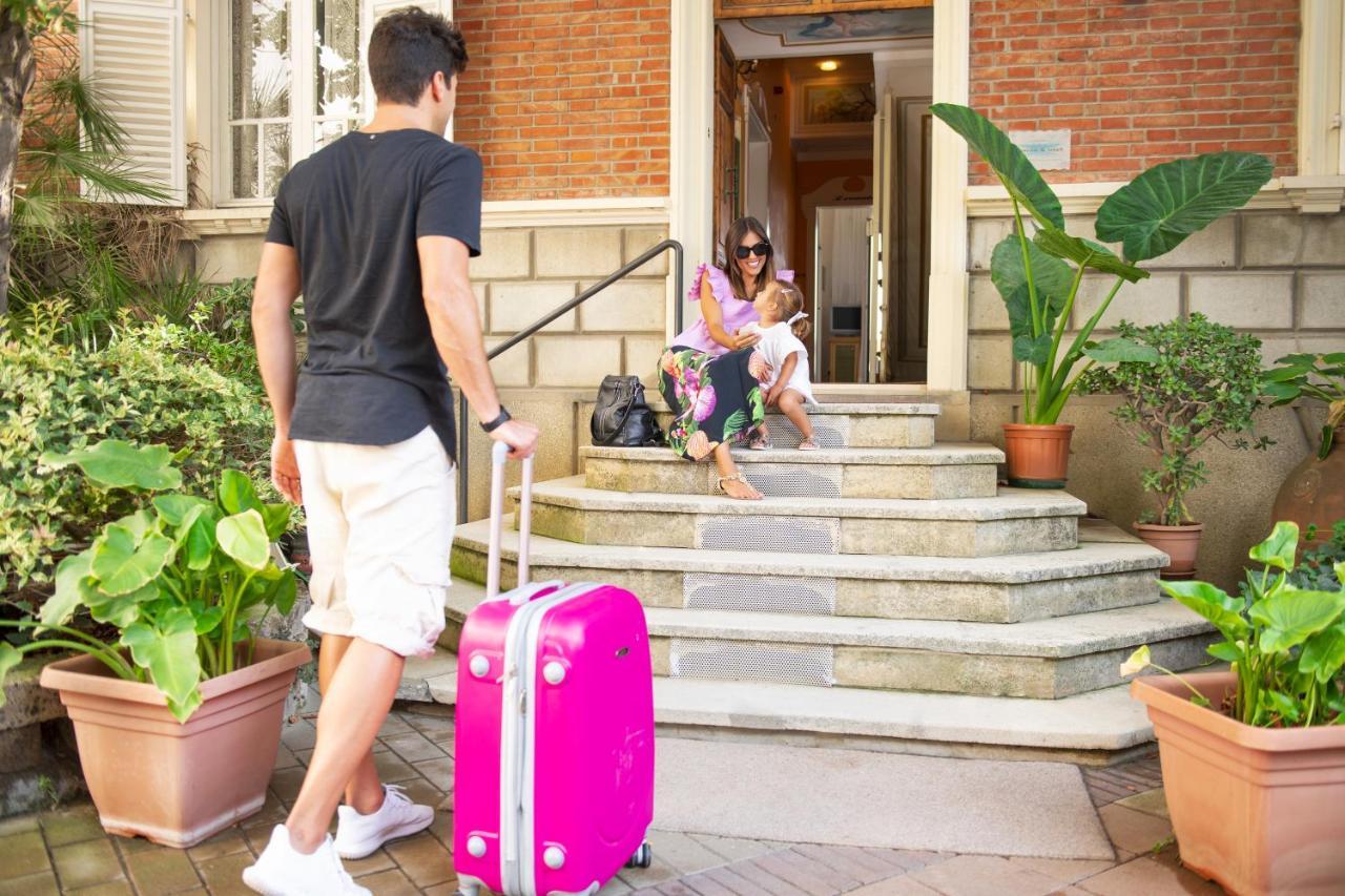 Hotel Orizzonte Bellaria – Igea Marina Kültér fotó