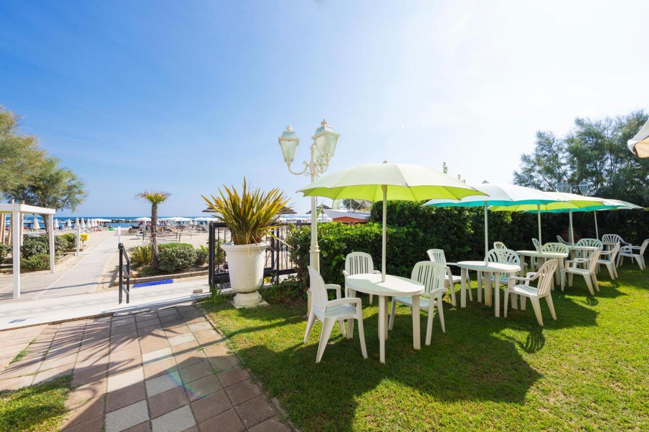 Hotel Orizzonte Bellaria – Igea Marina Kültér fotó